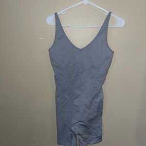 Pink Active (Victoria’s Secret) gray seamless sculpting bodysuit jumpsuit size S